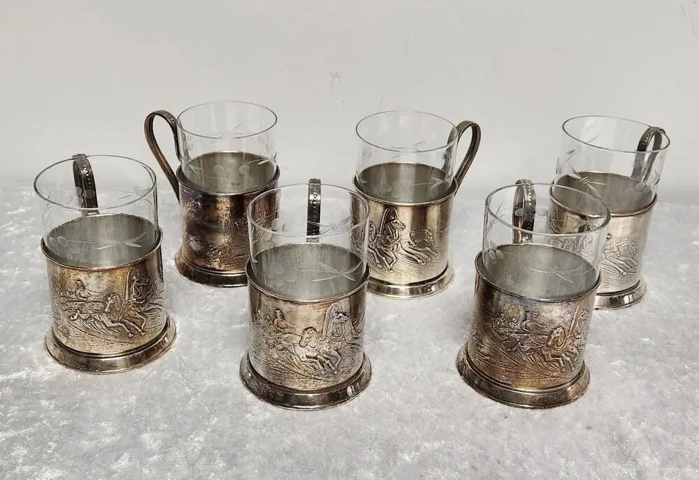 VINTAGE Podstakannik Winter Russian Troika of Horses Moskow-6 Pz